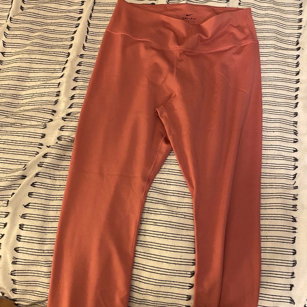 Pink Nike leggings